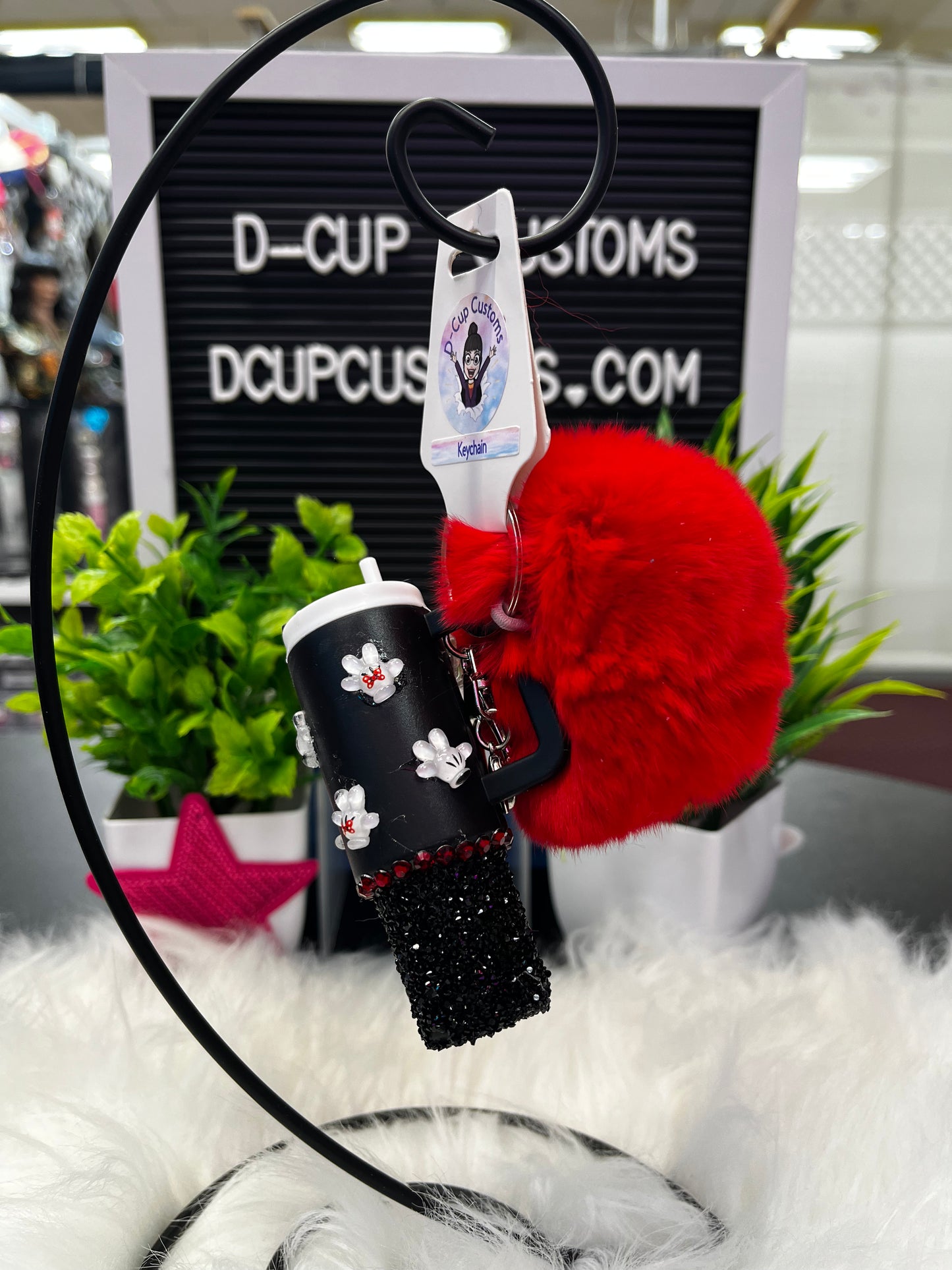 Mini Tumbler Poof Keychain (Mouse Hands)